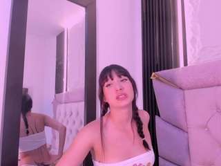 dominique-110 camsoda
