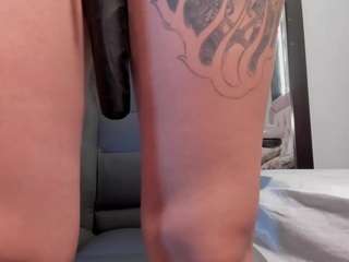 dominique-110 Live Webcam on CamSoda