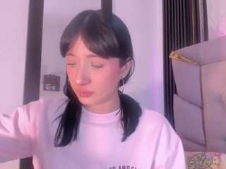 dominique-110 live cam profile