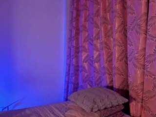 riley-bensongh Live Webcam on CamSoda