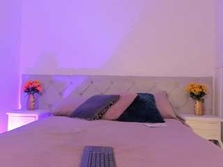 riley-bensongh live webcam show