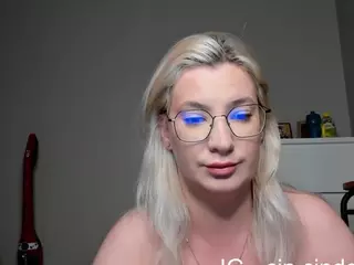 Cinderella07's Live Sex Cam Show