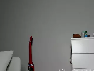 Cinderella07's Live Sex Cam Show