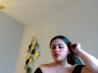 ZoeSummer-1's Live Sex Cam Show