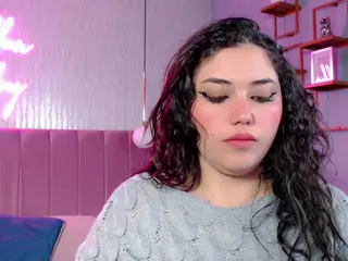 ZoeSummer-1's Live Sex Cam Show
