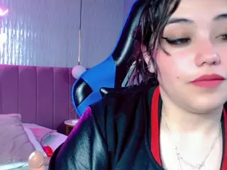 ZoeSummer-1's Live Sex Cam Show