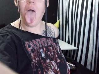 cammslut4u Live Webcam on CamSoda