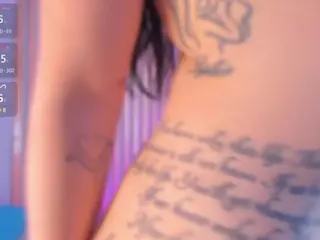 GIGGY's Live Sex Cam Show