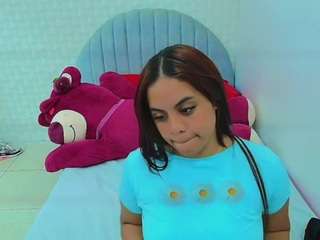 alice-fox26 live cam profile