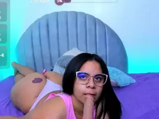 alice-fox26's Live Sex Cam Show