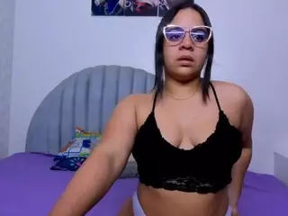 alice-fox26's Live Sex Cam Show