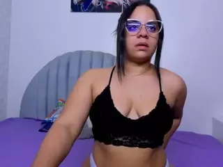 alice-fox26's Live Sex Cam Show