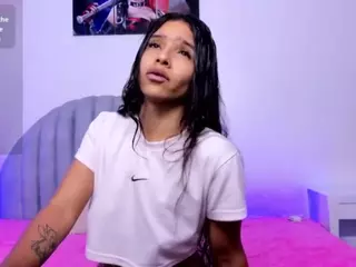 alice-fox26's Live Sex Cam Show