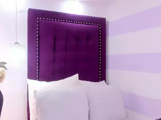 angeelinnafoxxy's Live Sex Cam Show