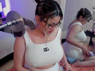 karol-page live webcam show