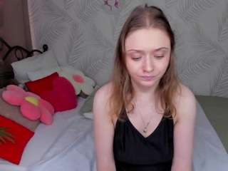 le modèle linda-bryant est en webcam porno dans un show sur le site camsoda, il possède les tags suivants: bikini,blue eyes,tattoos,skinny,sex toys,role-play,orgasm,no smoking,no drinking,massage,lush,legs,handjob,gray eyes,flashing,fingering,fetish,feet,doggy,dildo-or-vibrator