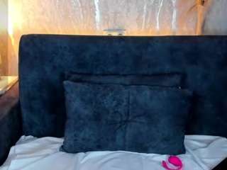 Linda live webcam show