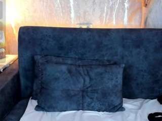 Linda live webcam show