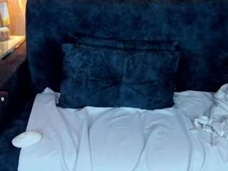 Linda live webcam show