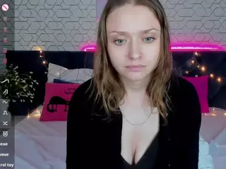 Linda's Live Sex Cam Show