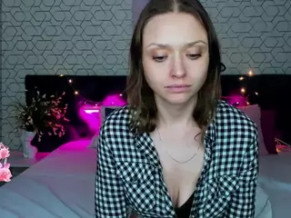 Linda's Live Sex Cam Show