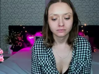 Linda's Live Sex Cam Show