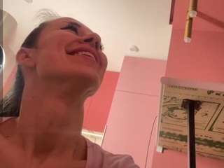 crystallana live cam profile