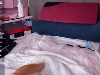 Live webcam model crystallana on Soda Cams