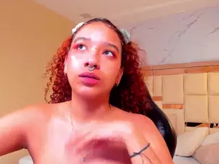 Emily-Roberthss's Live Sex Cam Show