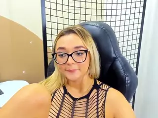 MadisonJonnnes's Live Sex Cam Show