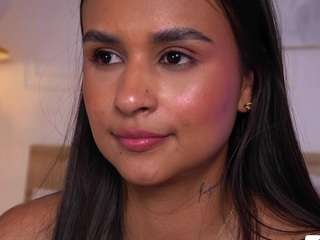alana-haze webcam