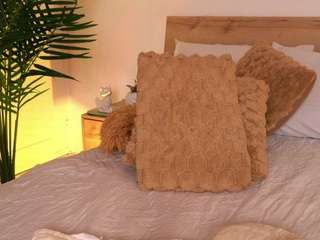 alana-haze from CamSoda is Freechat