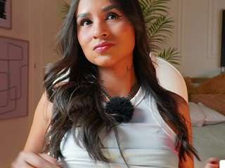 Live webcam model alana-haze on Soda Cams