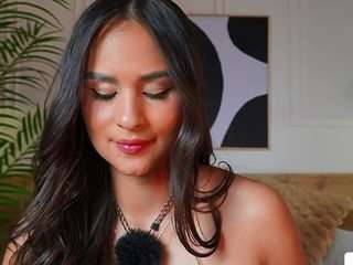 Live webcam model alana-haze on Soda Cams