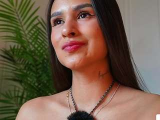 alana-haze webcam model