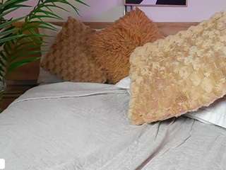 alana-haze Live Webcam on CamSoda