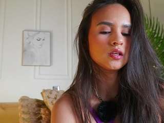 alana-haze Live Webcam on CamSoda