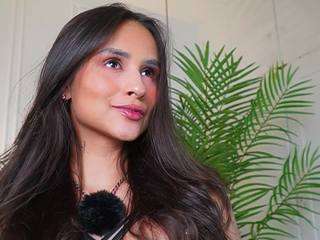 Live webcam model alana-haze on Soda Cams