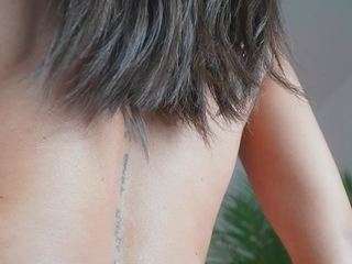 alana-haze Live Webcam on CamSoda