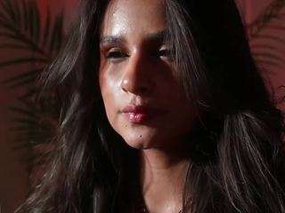 alana-haze Live Webcam on CamSoda