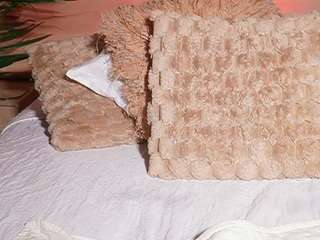 Live webcam model alana-haze on Soda Cams