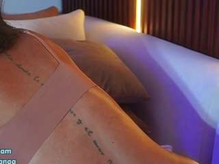 Live webcam model alana-haze on Soda Cams