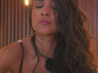 Soyalanaa live cam preview