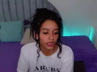charlote-sweett's Live Sex Cam Show