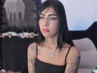 nicolle-lee