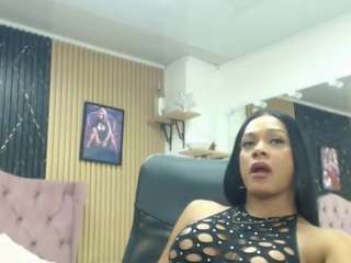 barbie-brown Live Webcam on CamSoda