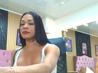 barbie-brown Live Webcam on CamSoda
