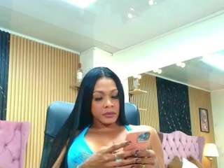 barbie-brown Live Webcam on CamSoda