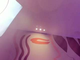 mollysunders's CamSoda show and profile