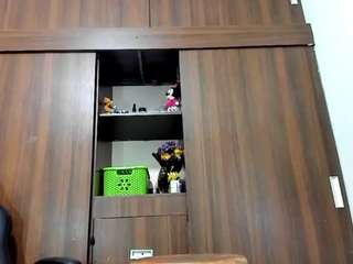 miavergara Live Webcam on CamSoda